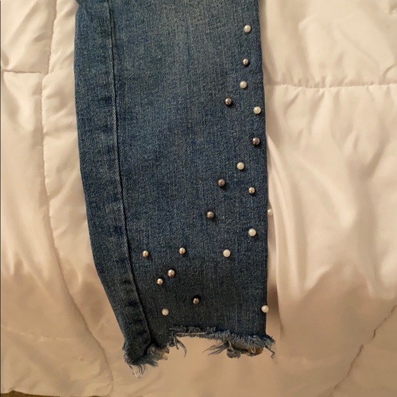Jeans w/ pearls - Picture 2 of 3